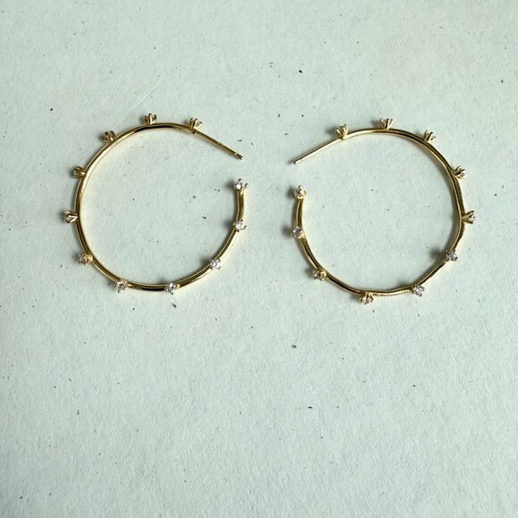 Adornmonde Moss Hoop Earrings_14K gold plated sterling silver, Clear crystal - Picture 6 of 13